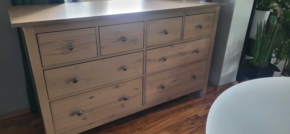 Zestaw mebli Ikea komoda hemnes