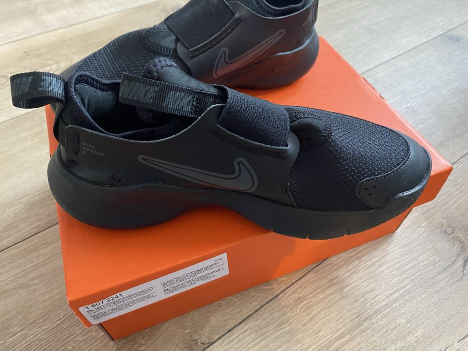 Nike buty sportowe Nike Flex Runner 3 (PS) czarny rozmiar 37,5