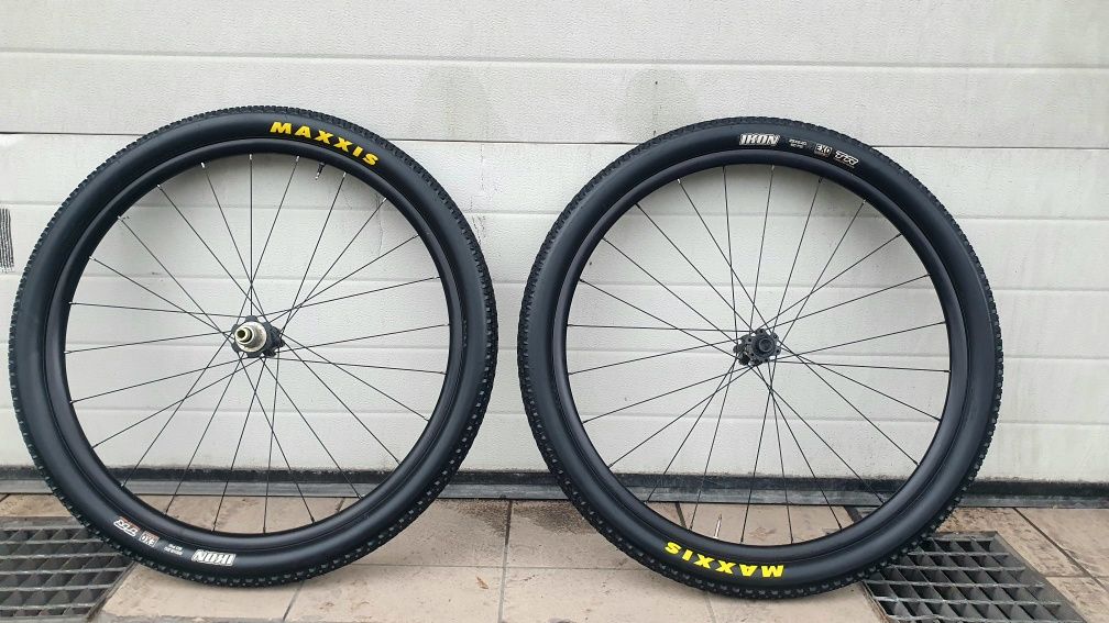 Mavic Crossmax 29" + Maxxis Ikon TR 3C MAXX Speed 29x2.20