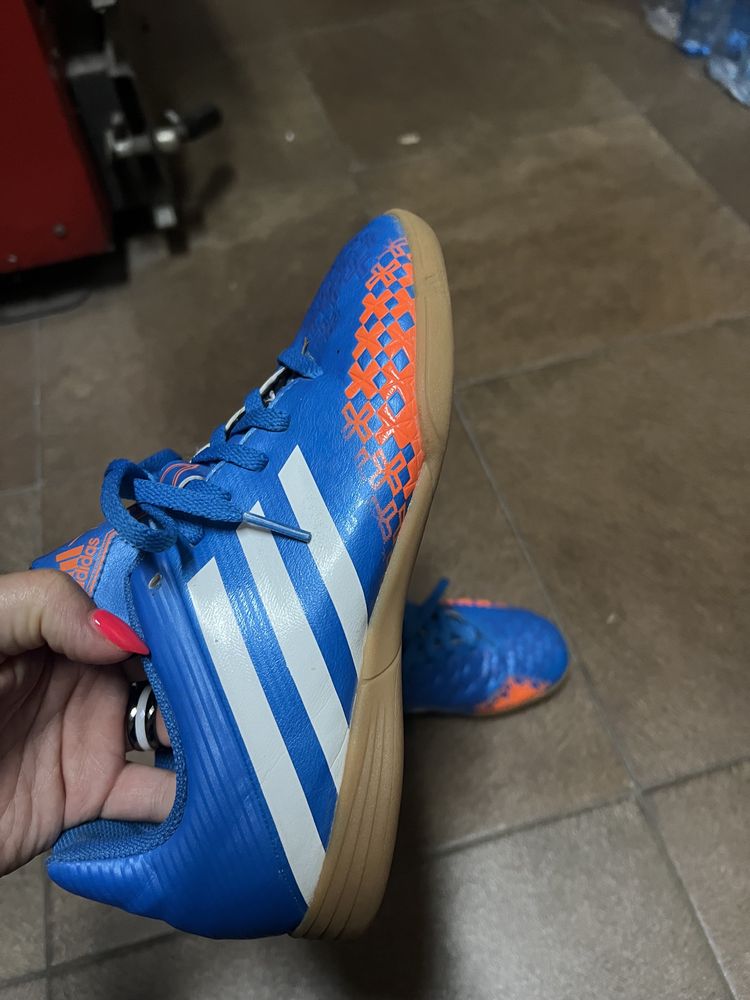 Halowki adidas rozm 37 1/3