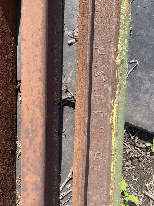 Металл рельса СРОЧНО!!!