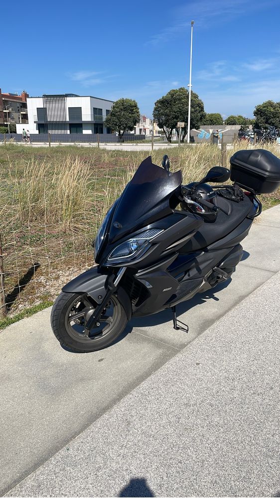 KYMCO K-XCT 125 | 15cv | 125cc | 35.000 Km - IMPECÁVEL C/Extras