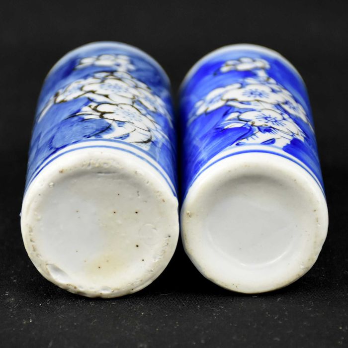 Par de jarras canudo, Porcelana da China, Decoração Flor de Amendoeira