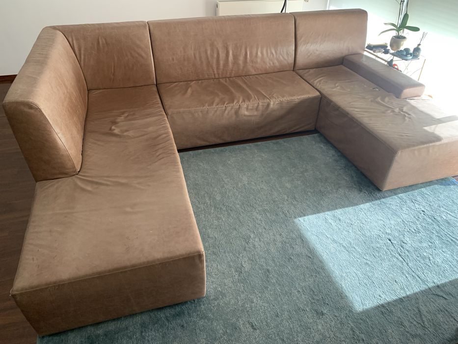 Sofa em pele genuina