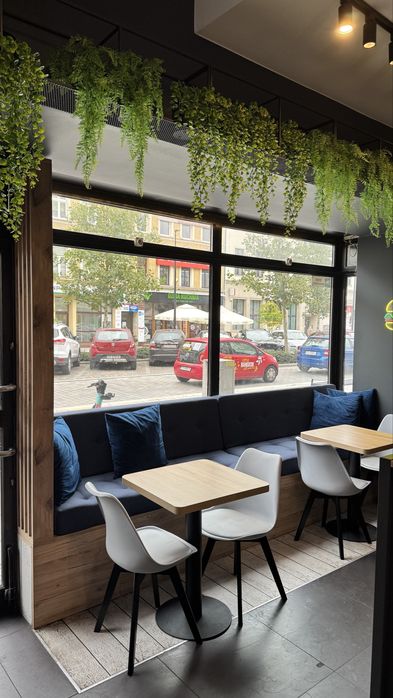 Odstąpie lokal gastronomiczny z wyposażeniem *W SAMYM SERCU MIASTA*