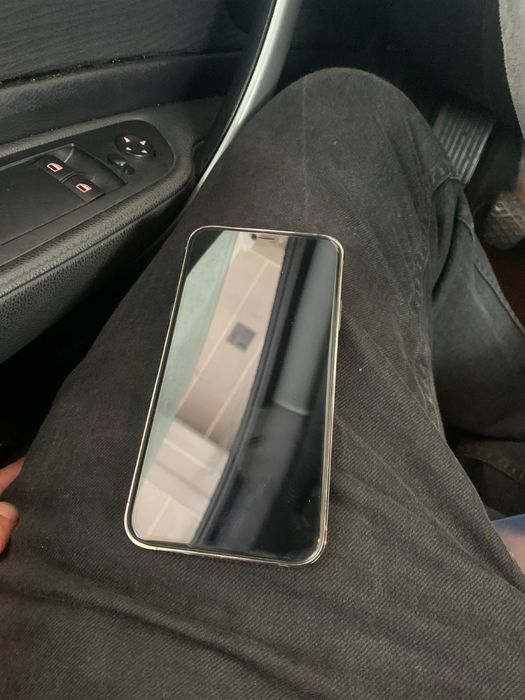 Iphone xr convertido em 14 pro parte de tras estalada