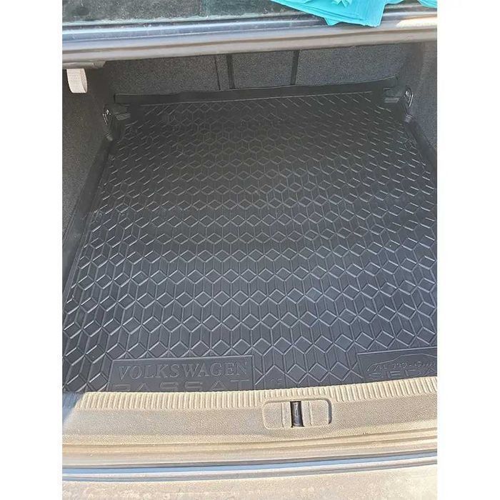 Автогум коврик в багажник Volkswagen Passat B3/B4/B5/B6/B7/B8| T-Cross