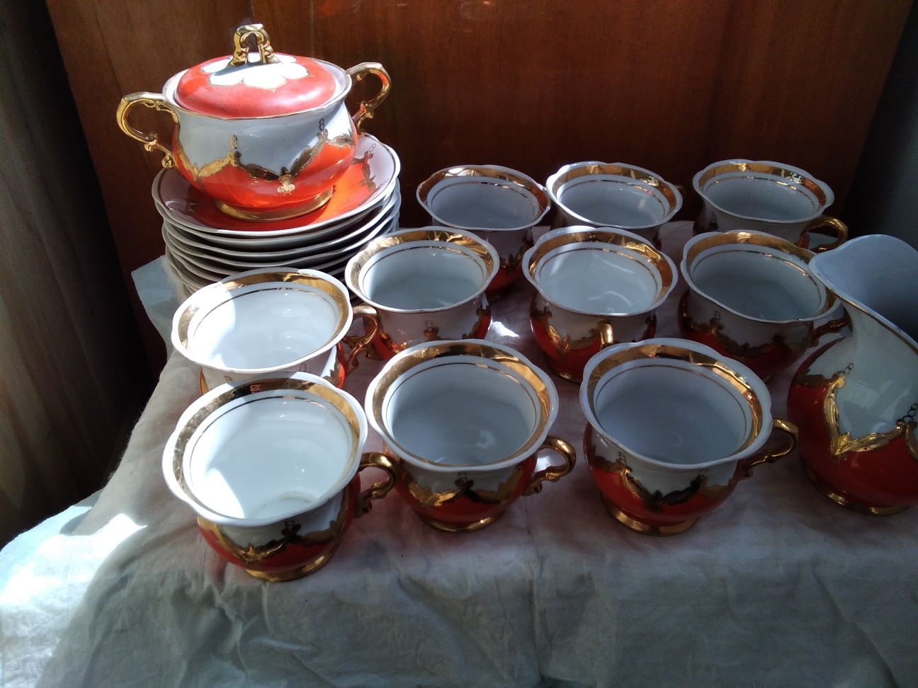 Продам чайный сервиз на 10 персон