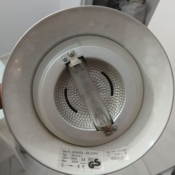 Candeeiro de pé Precisa de Lampada
