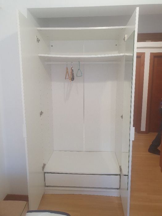 Armário PAX de 236x58x100