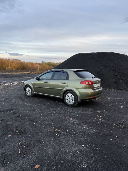 Авто Chevrolet Lacetti SX газ/бенз