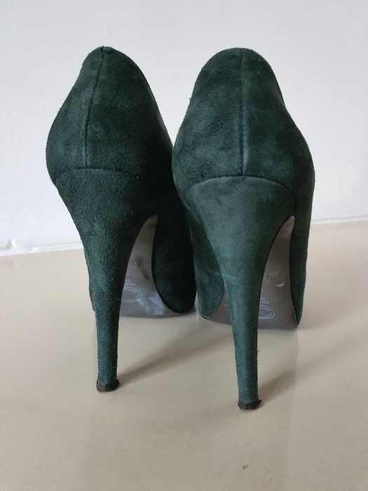 Szpilki zamszowe Venezia r39