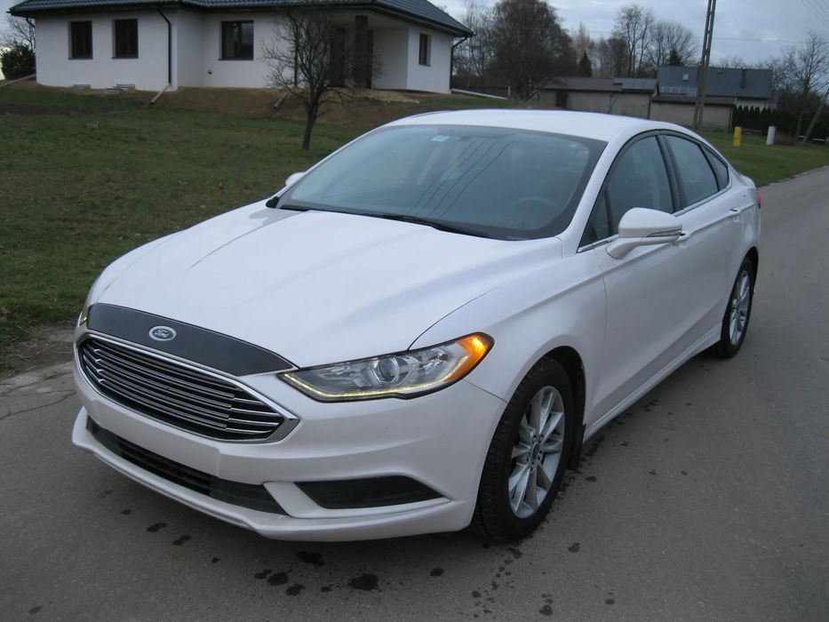 Ford Fusion 2.5 177KM tylko 89tys km biała perła kamera pod ins gaz
