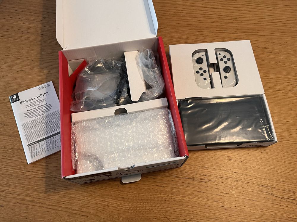 Nintendo Switch OLED