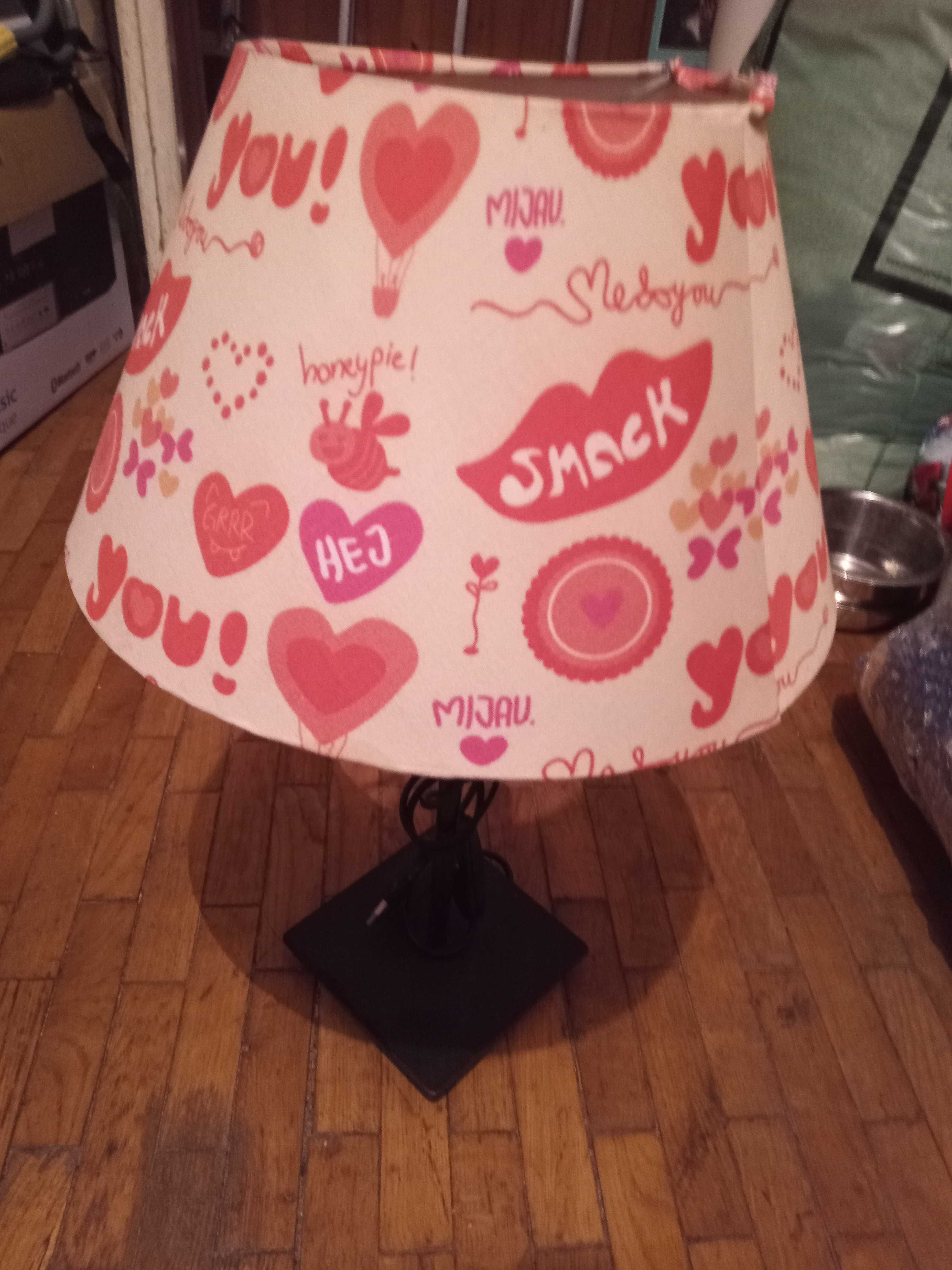 Lampa Ikea z kloszem