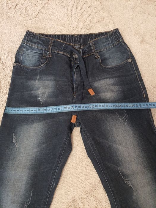 Джинси як нові 152-158 розміру