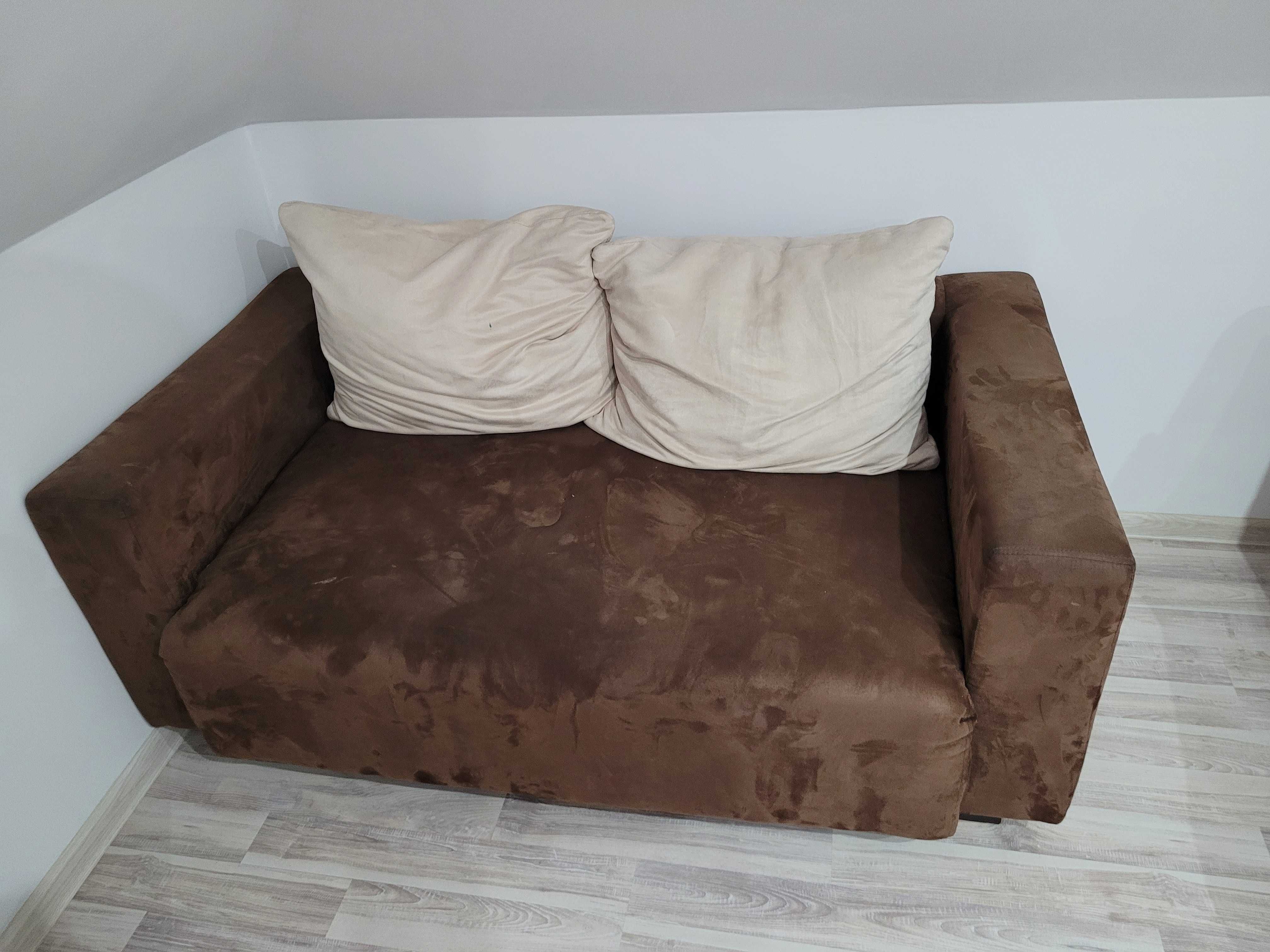 Sofa dwuosobowa brązowa