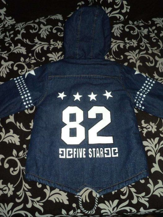 Детская куртка ветровка/демисезон.