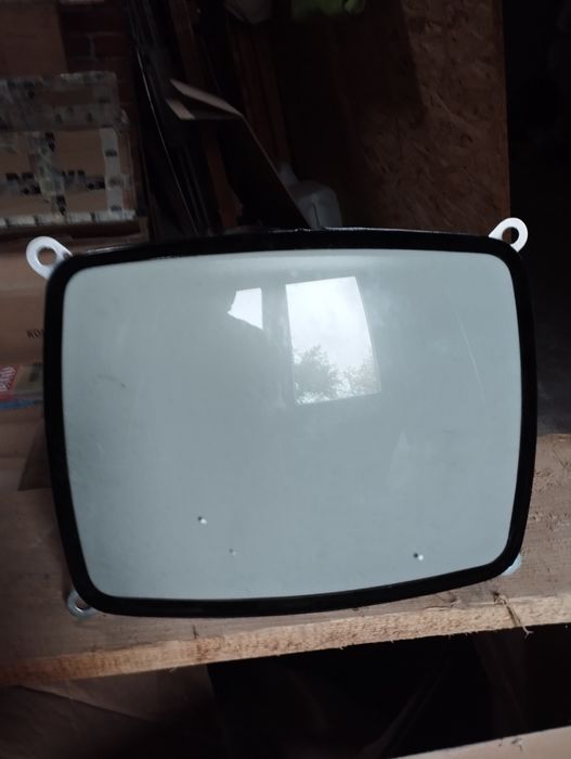 Stary Kineskop telewizora Junost 402