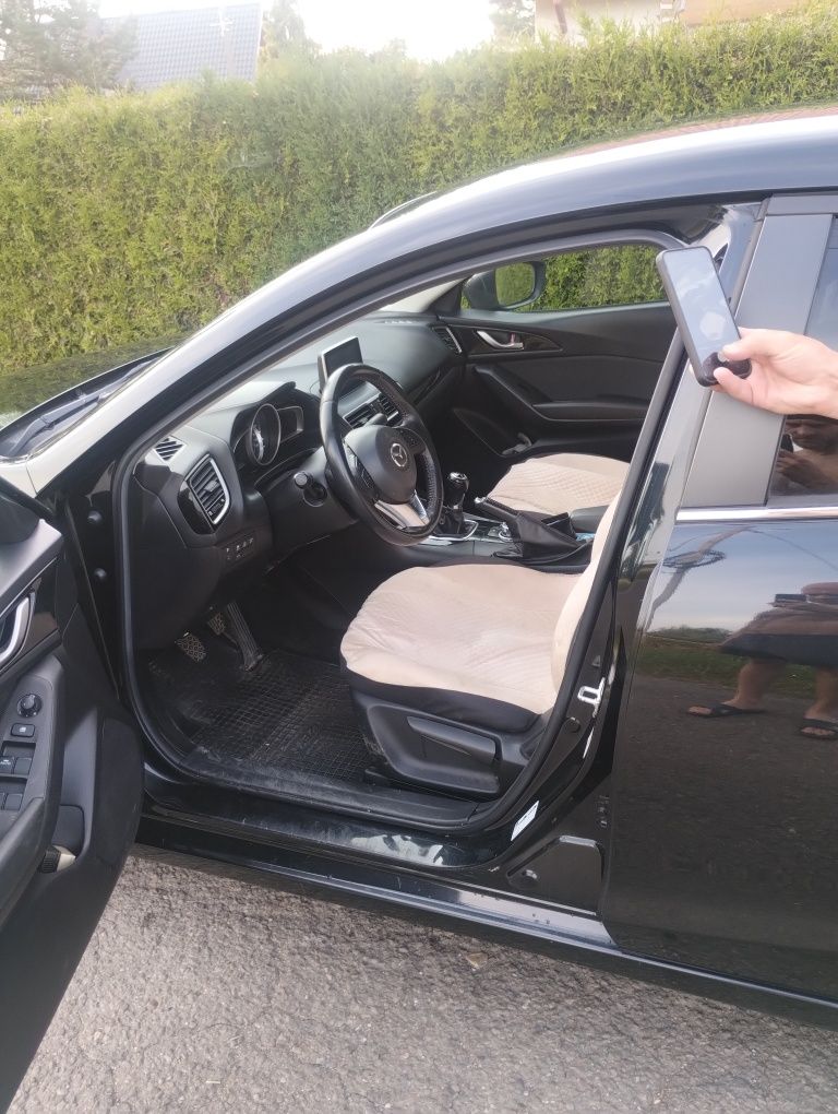 PILNIE SPRZEDAM Mazda 3 2016, 2,0 skyactive