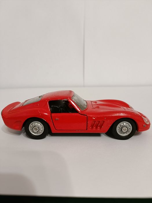 Resorak Miasto Shell Ferrari