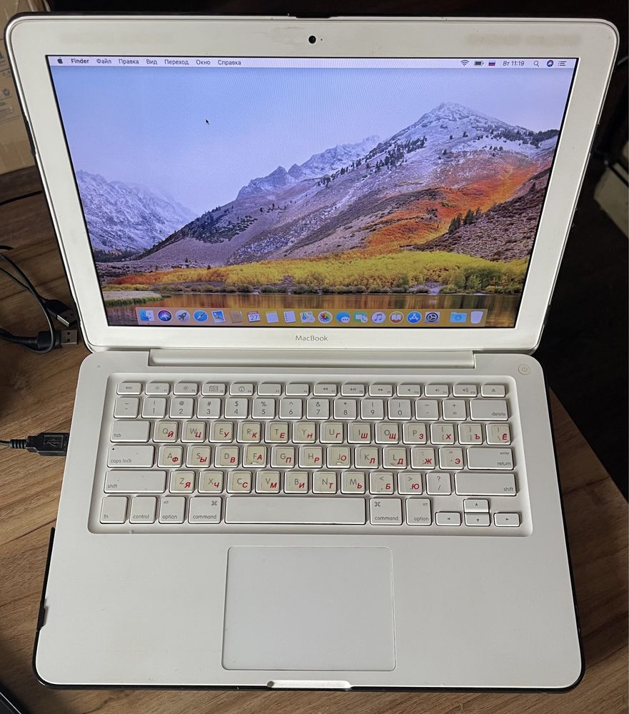 Macbook C2D2,26\8\250 в хрошем состоянии