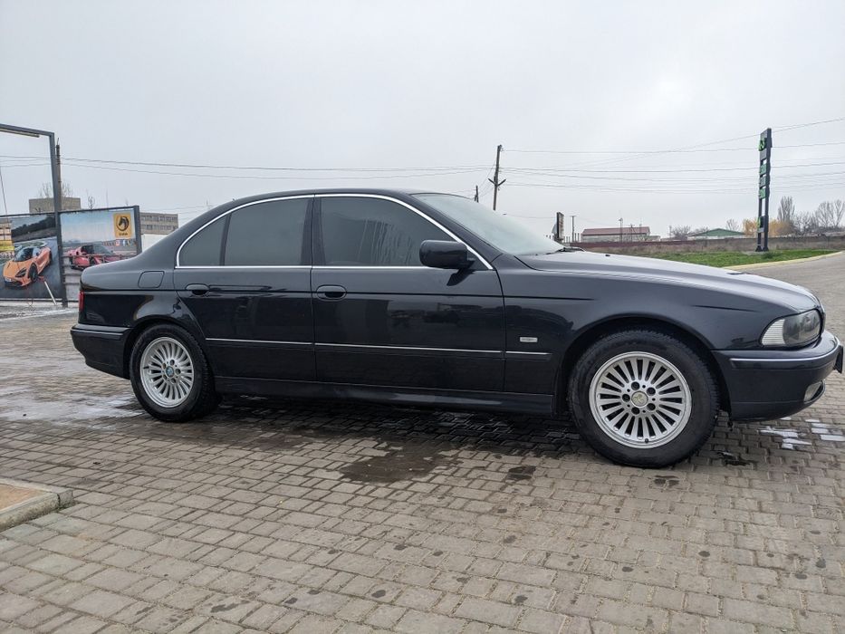 Продам машину BMW E39