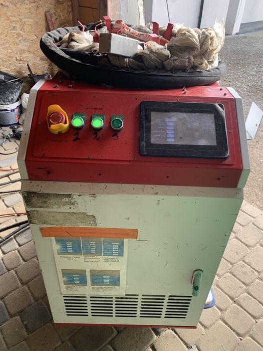 Laser czyszczący 2000W