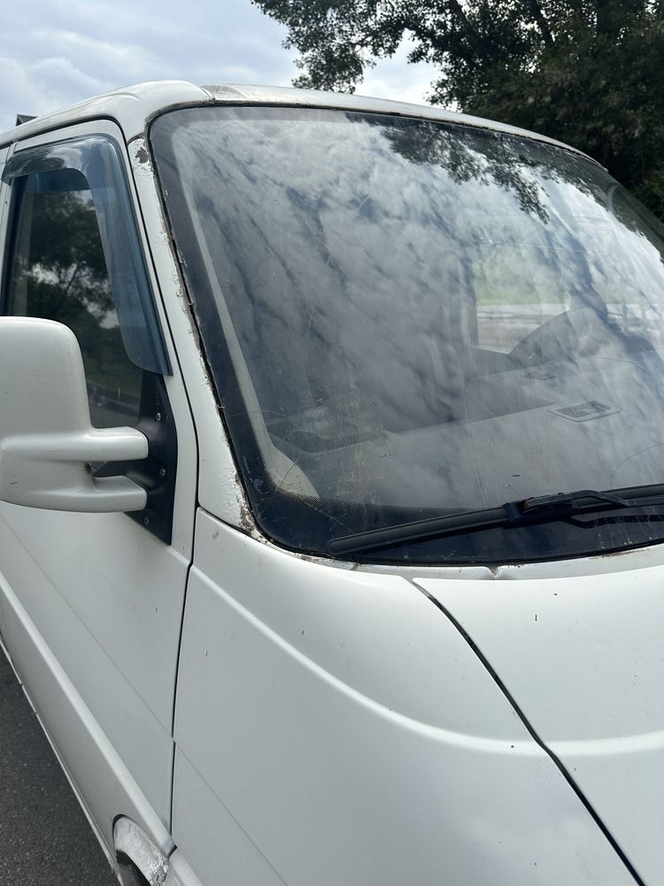 Volkswagen Transporter Грузовий