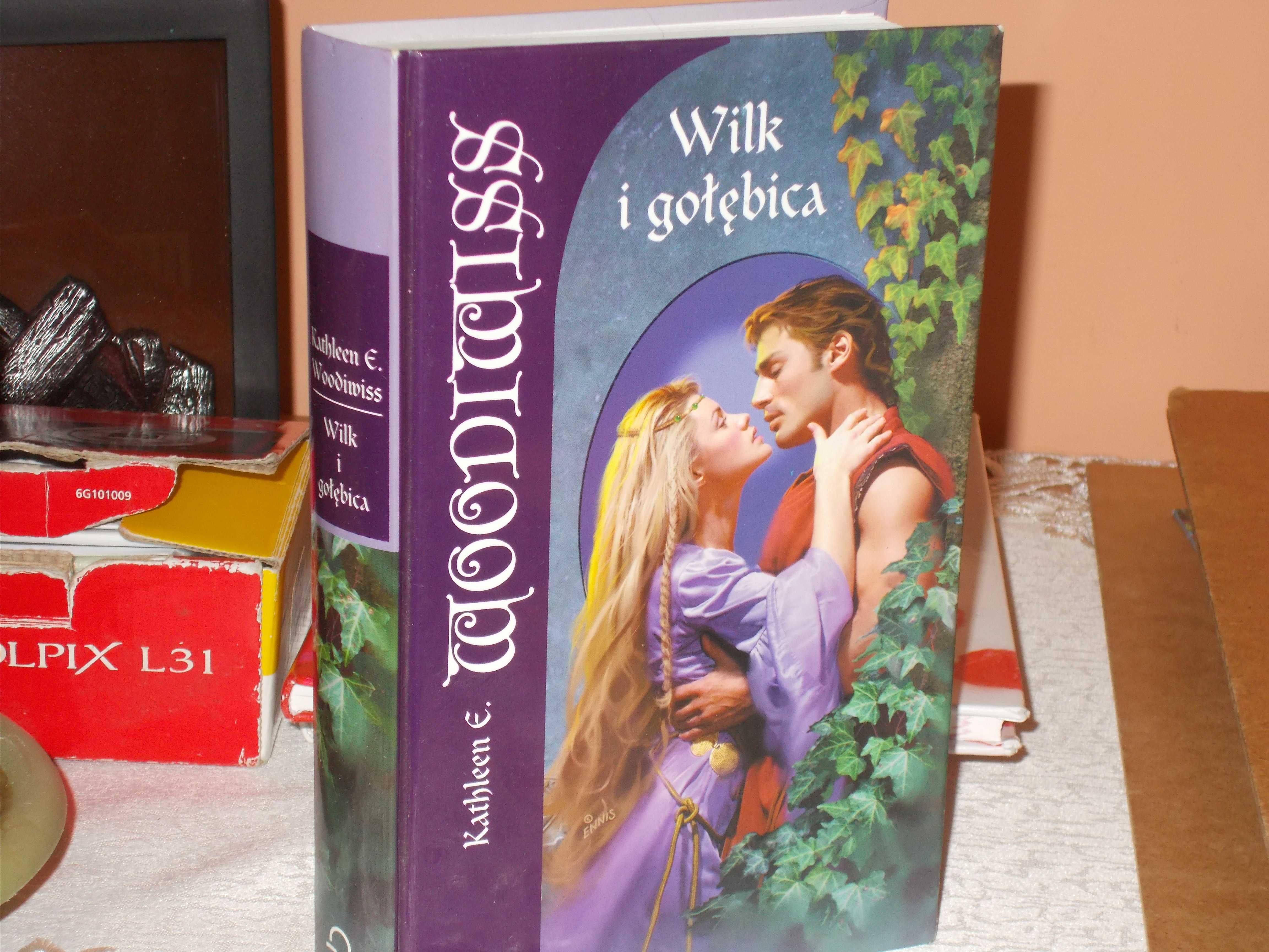 Wilk i gołębica Kathleen E. Woodiwiss