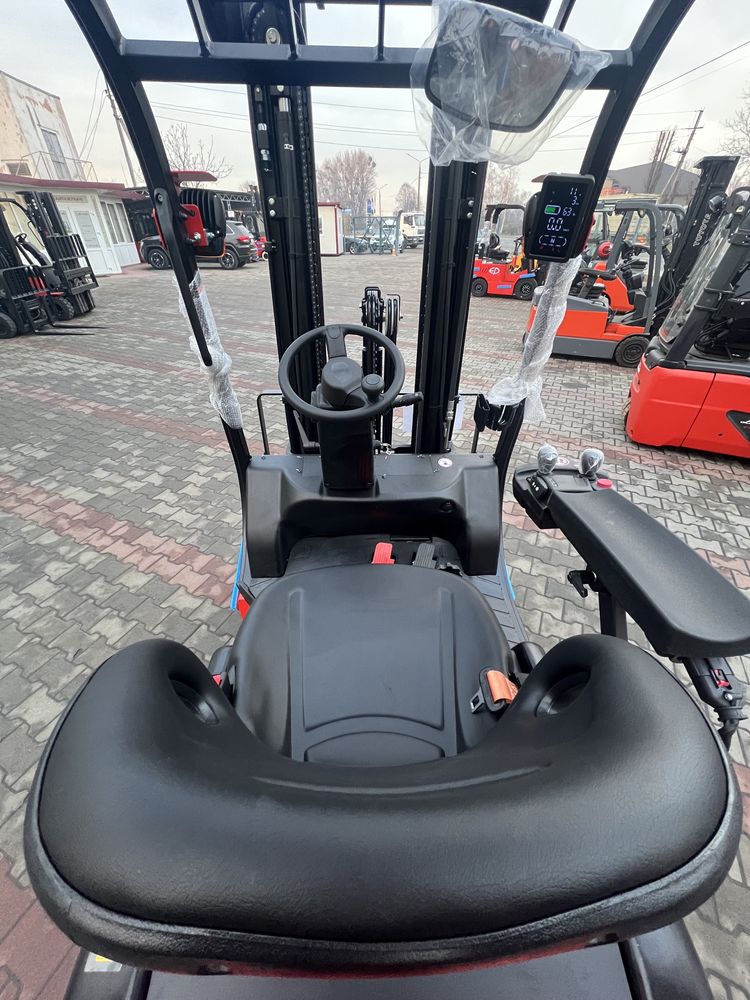 Навантажувач електричний новий EP TDL161, 4.8м., 1.6т. Li-Ion