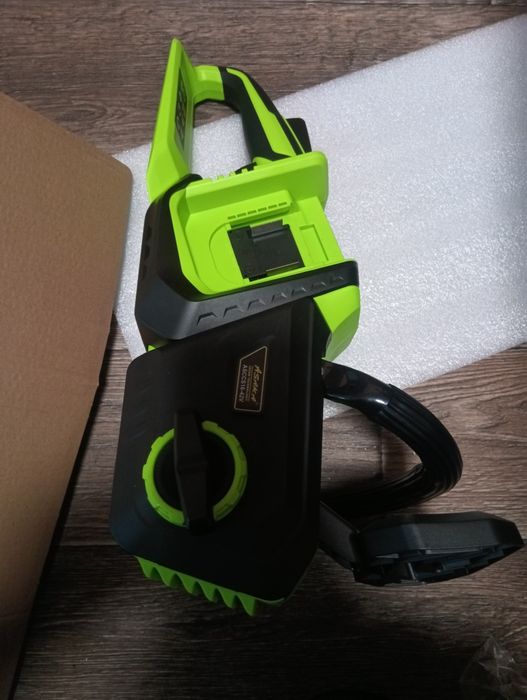 Продам акумуляторну пилу