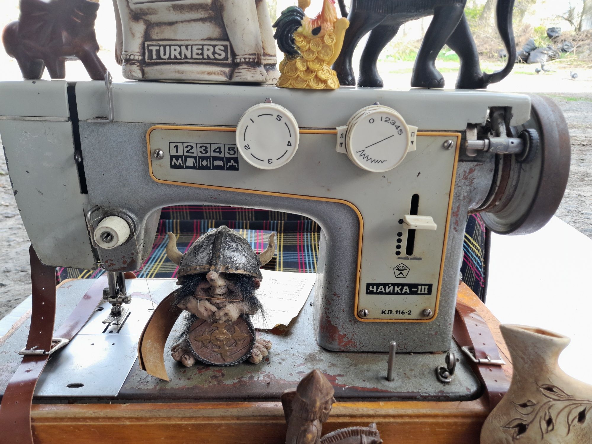 Швейная машинка Чайка 3.модель 116