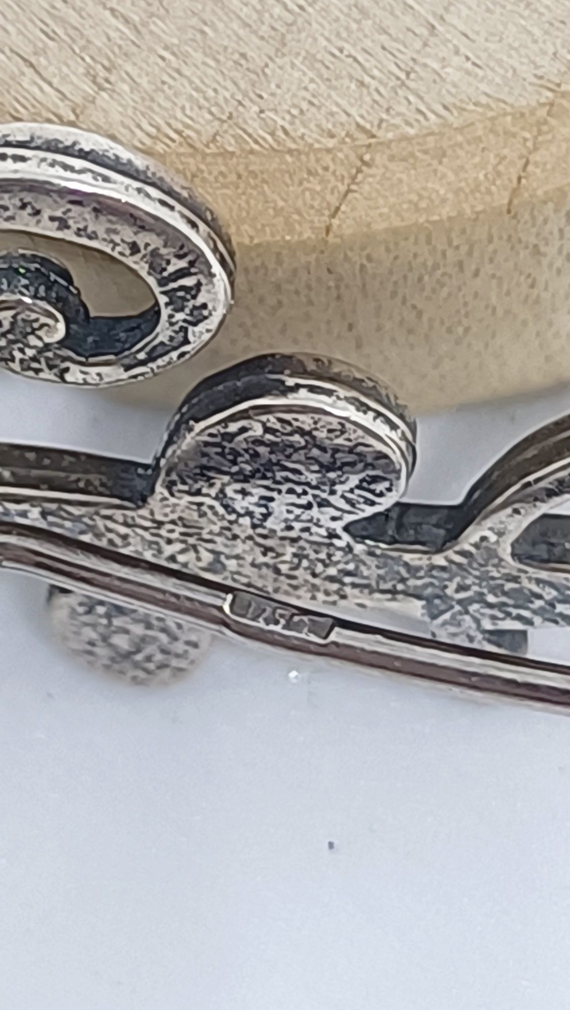 Broszka litera F ze srebra, srebro 925 Cepelia