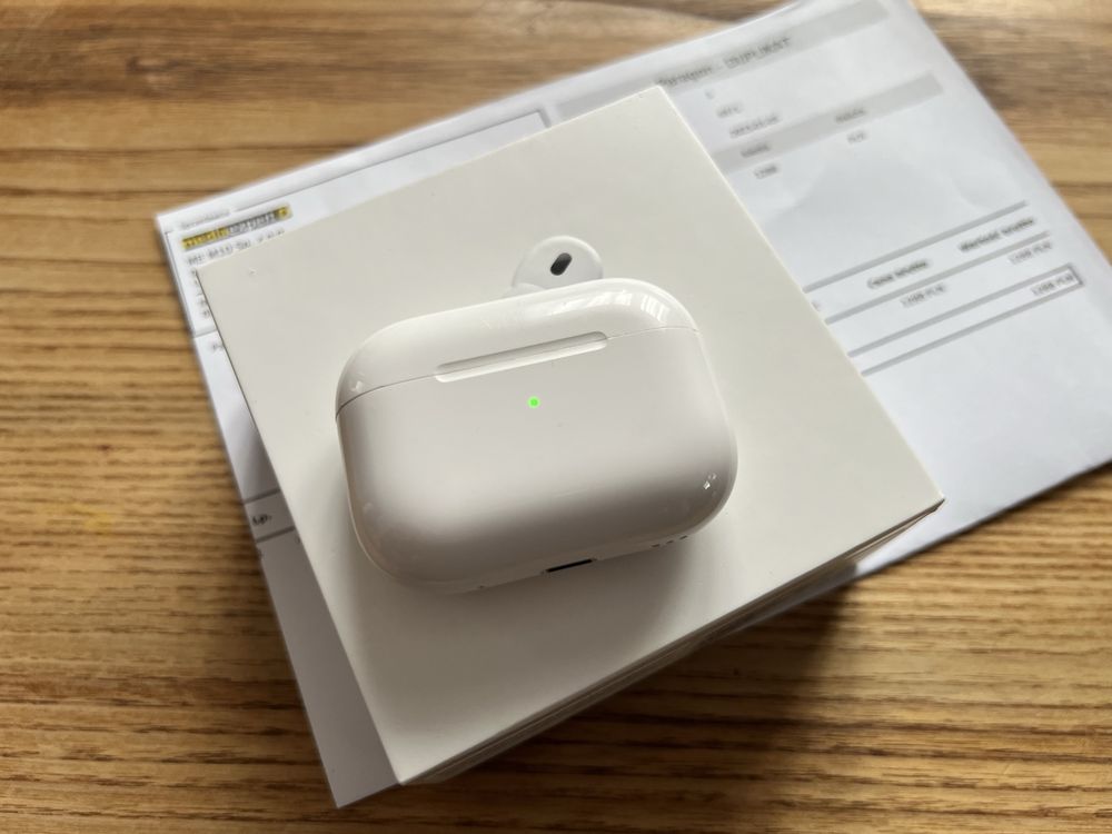 Apple AirPods Pro 2 nd generation case/etui ładujące