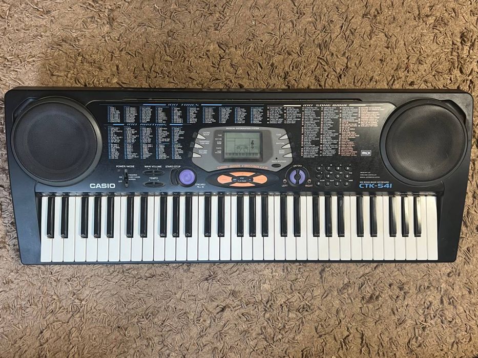 Сінтезатор Casio CTK-541