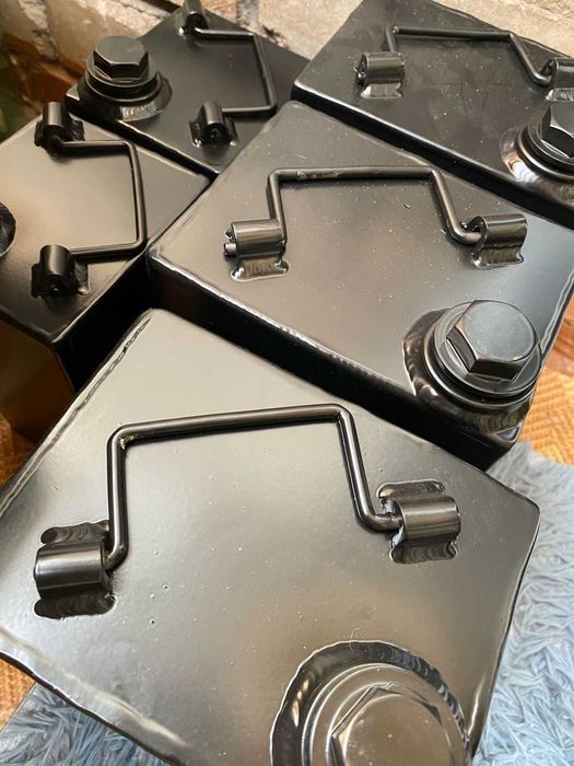 Продаю баки для палива