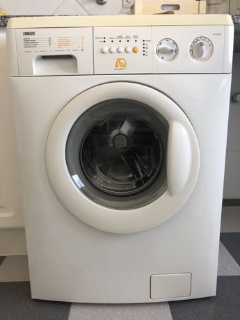 Máquina Lavar Roupa