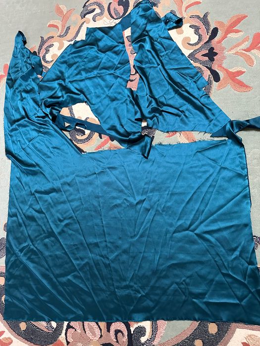 Продам відріз тканини атлас 100х66