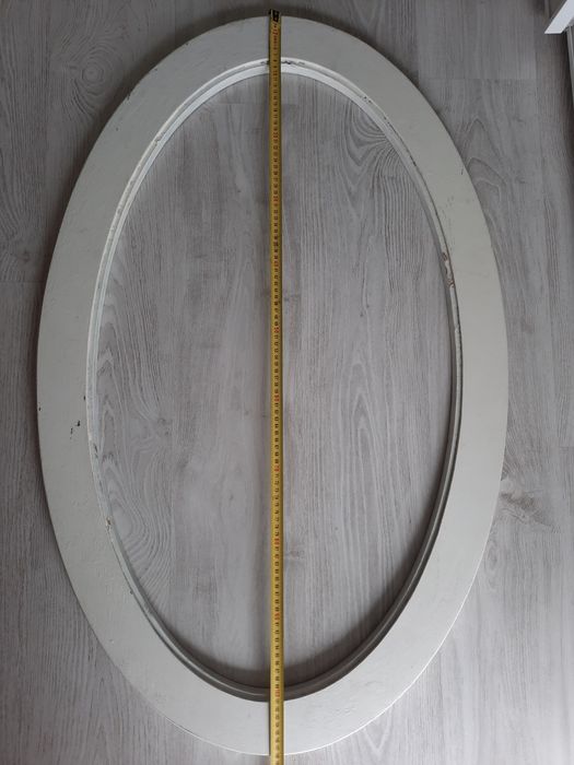 Drewniana duża owalna rama