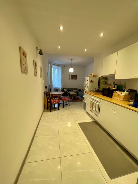 3 pokoje, 80 m2, w Salwatorskiej kamienicy