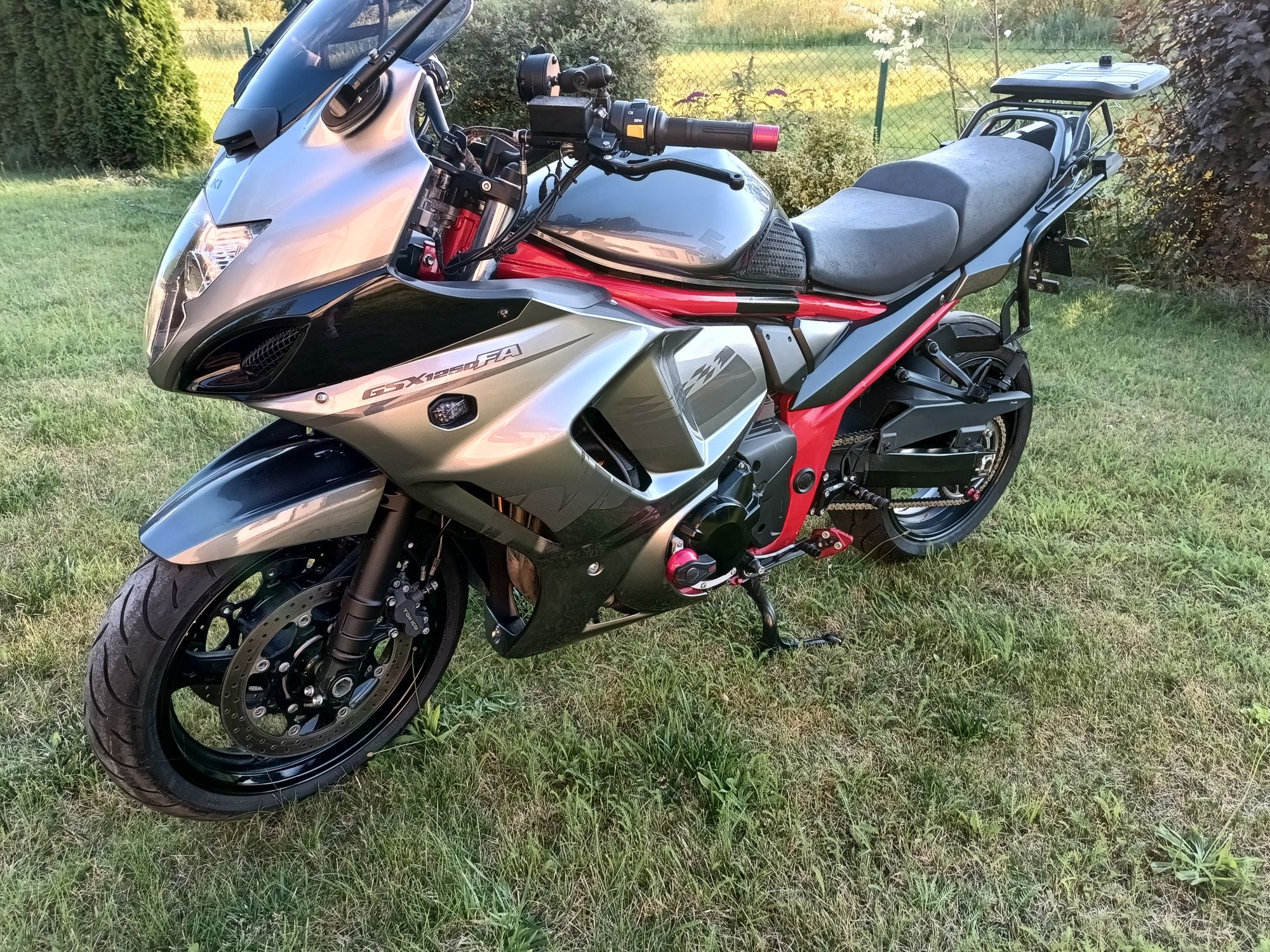 Suzuki GSX 1250 FA jak nowy unikatowy stan