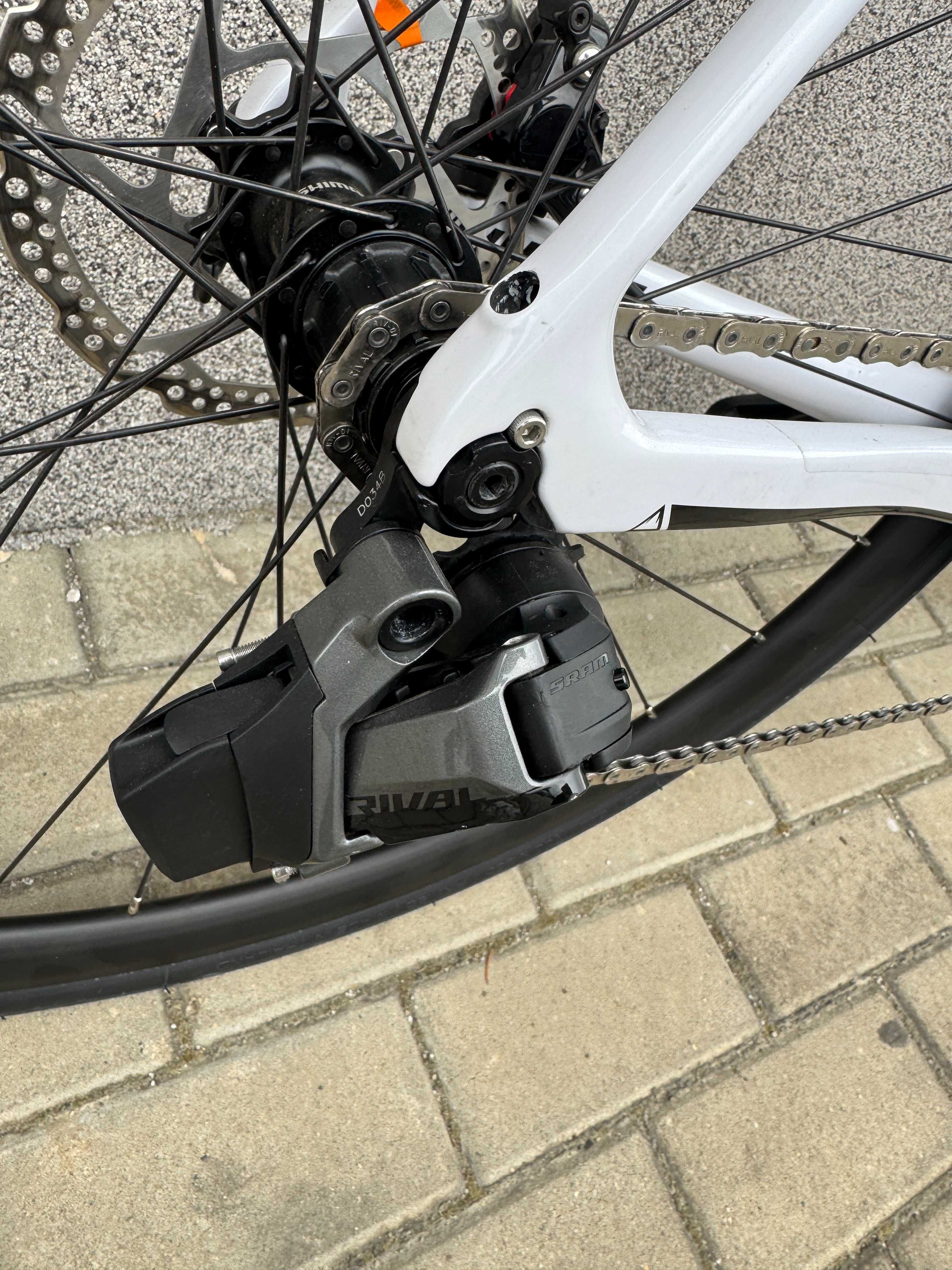 Fuji SL Disc 2.1 Polar White