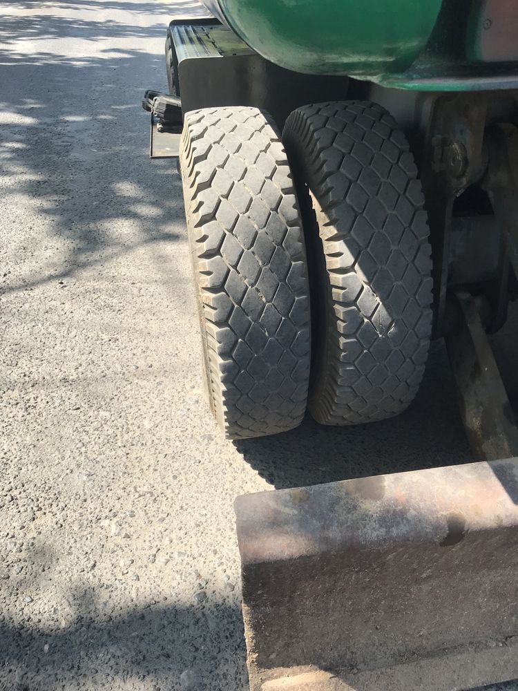 Продам полноповоротный экскаватор komatsu 170