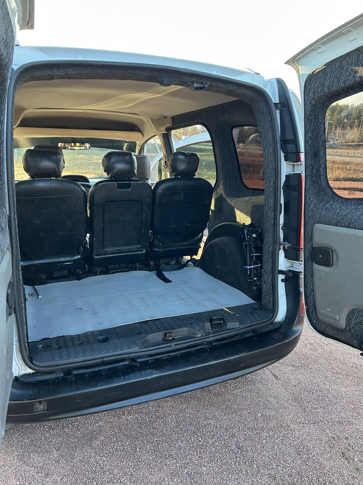 Renault Kangoo 2010 1.5 diesel.