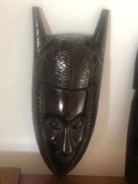 Esculturas artesanais africanas, madeira maciça pau preto, dos anos 60