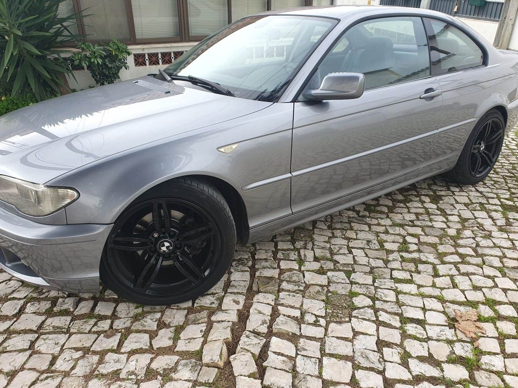 Bmw 320 cd ano 2005 vendo completo ( TROCO)