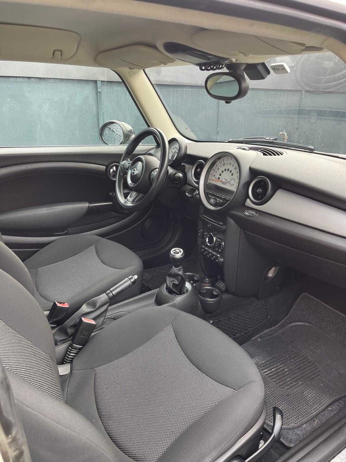 Mini Cooper 1.6d