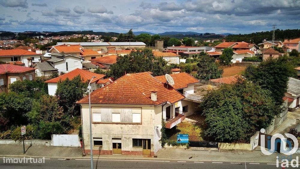 Moradia isolada T8 em Bougado de 270 m2