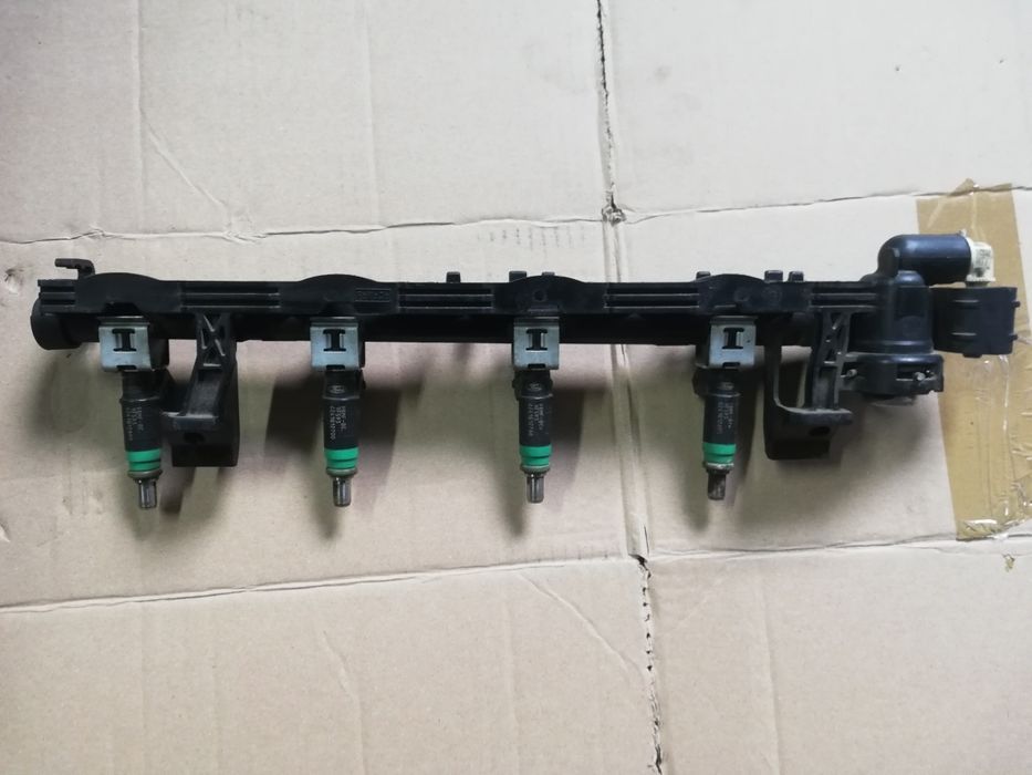 Listwa wtryskowa paliwa wtryski Focus mk2 C-max Fiesta Fusion 1.6 16v